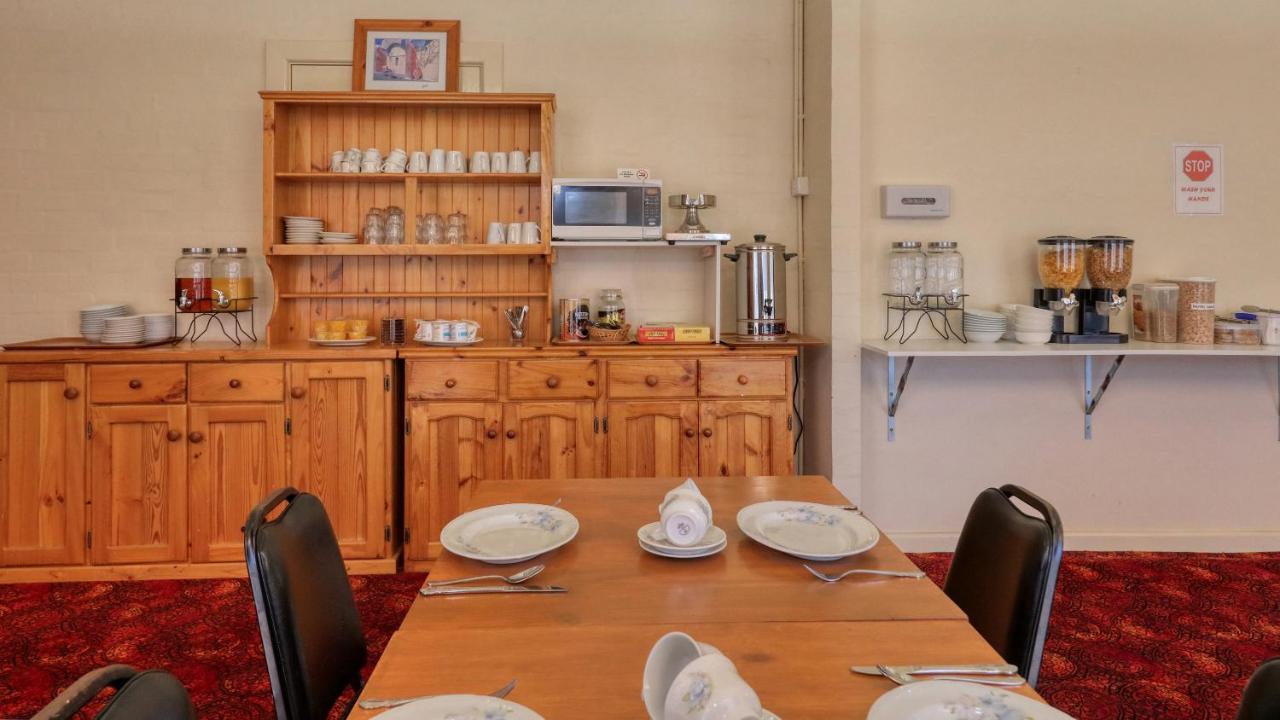 Bishops Lodge Narrandera Buitenkant foto